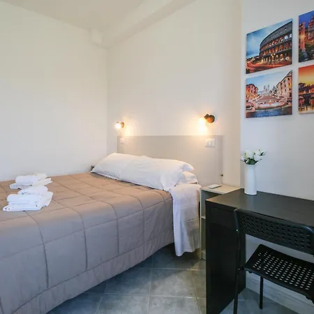 Spacious Family - & Near Airport - Self Check-in